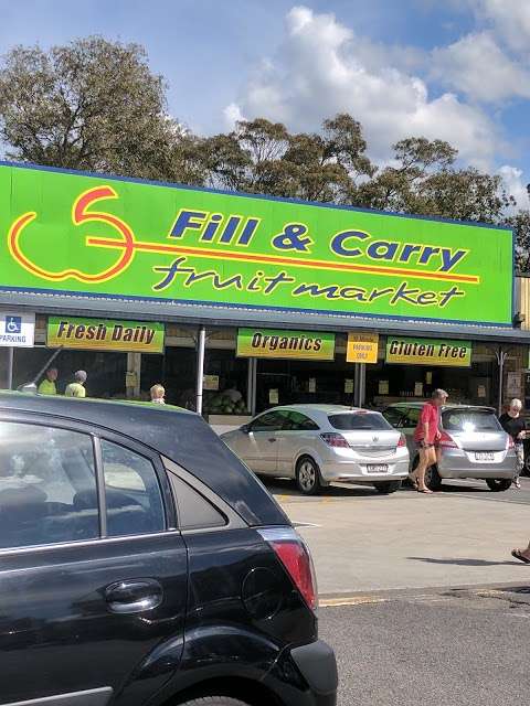 Photo: Fill & Carry Fruit Market